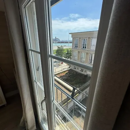 Perret - Hyper Centre *